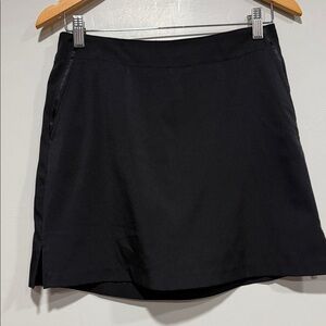 Lady Hagen Essentials Elegant Black Garment